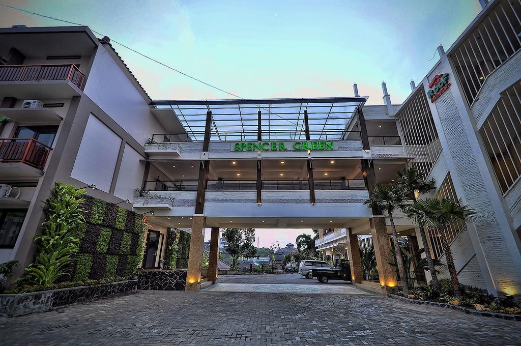 Spencer Green Hotel Batu  Bagian luar foto